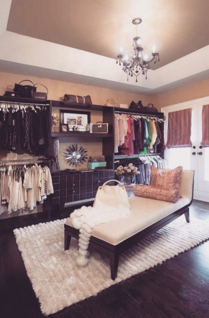 image begehbarer kleiderschrank staub