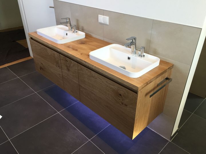 aufnahme bad waschtisch holz