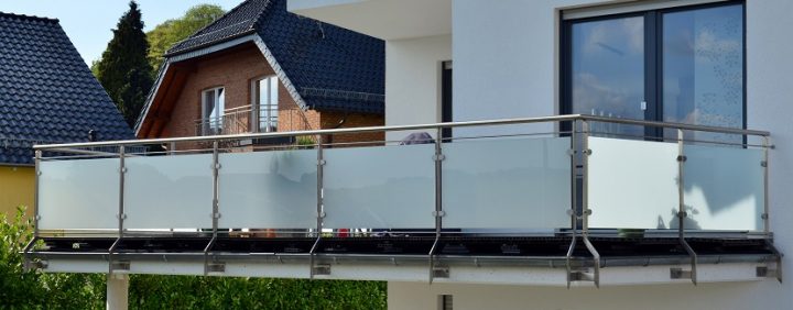 einziehung balkongeländer edelstahl glas bausatz