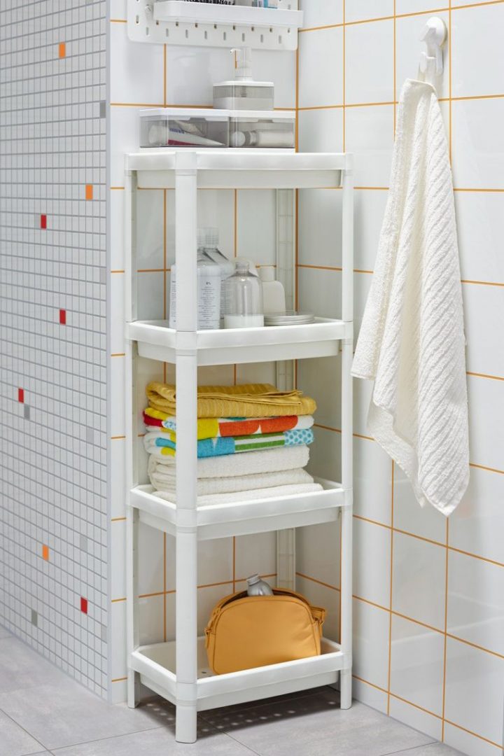 kleines badezimmer regal