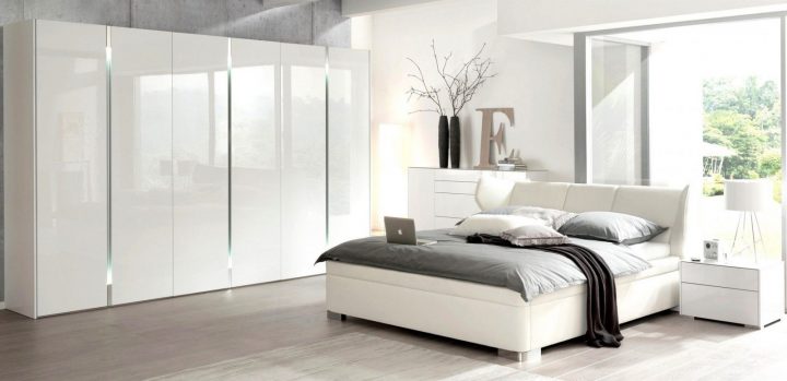 schlafzimmer komplett weiß hochglanz