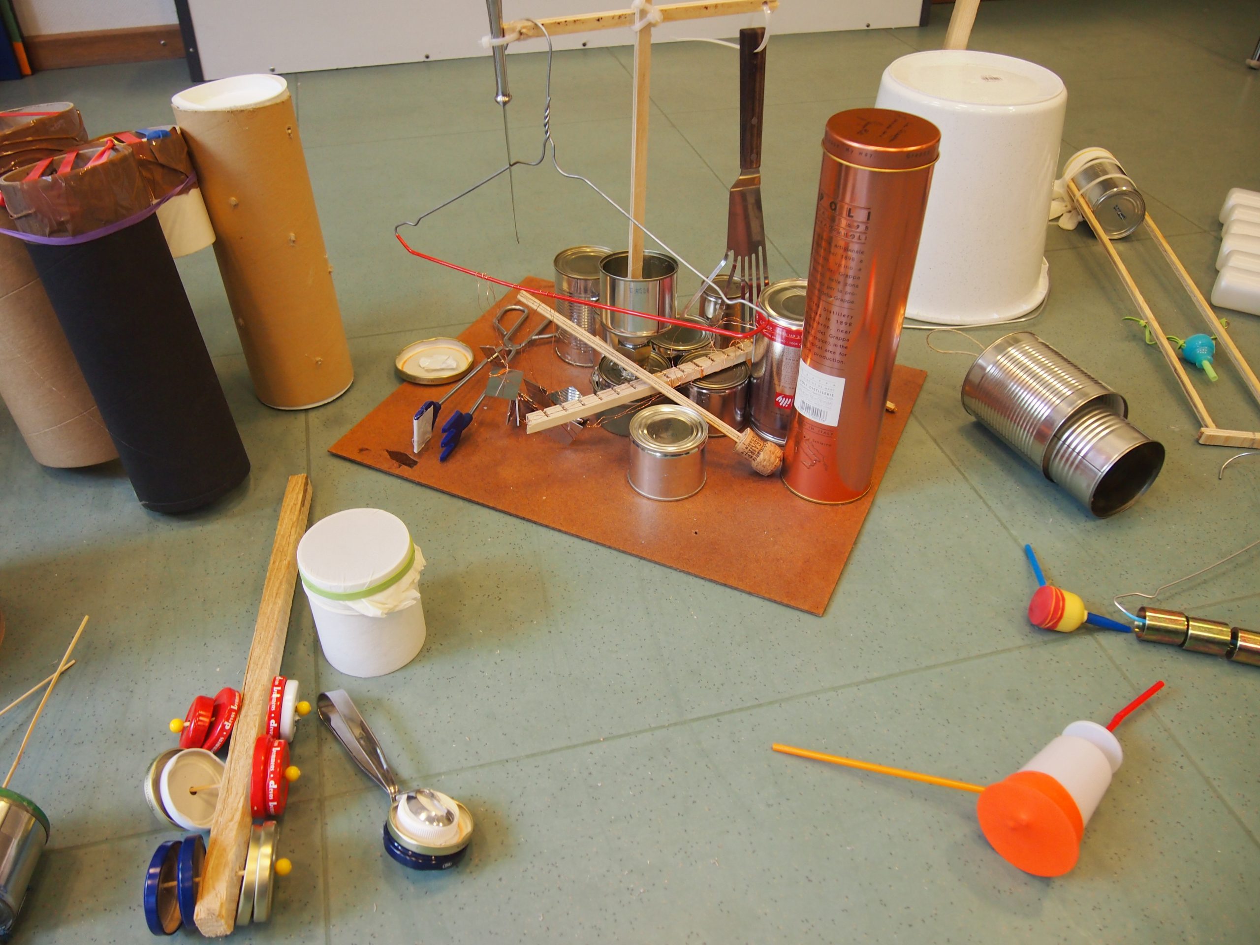 Aus Material Wird Klang: Musikinstrumente Selber Bauen ganzes Musikinstrumente Aus Alltagsmaterialien