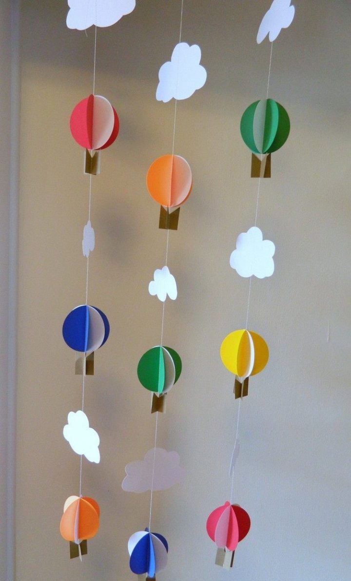 Baby Mobile Selber Basteln Aus Papier – Ideen Und Anleitung in Fensterbilder Kinderzimmer Selber Basteln