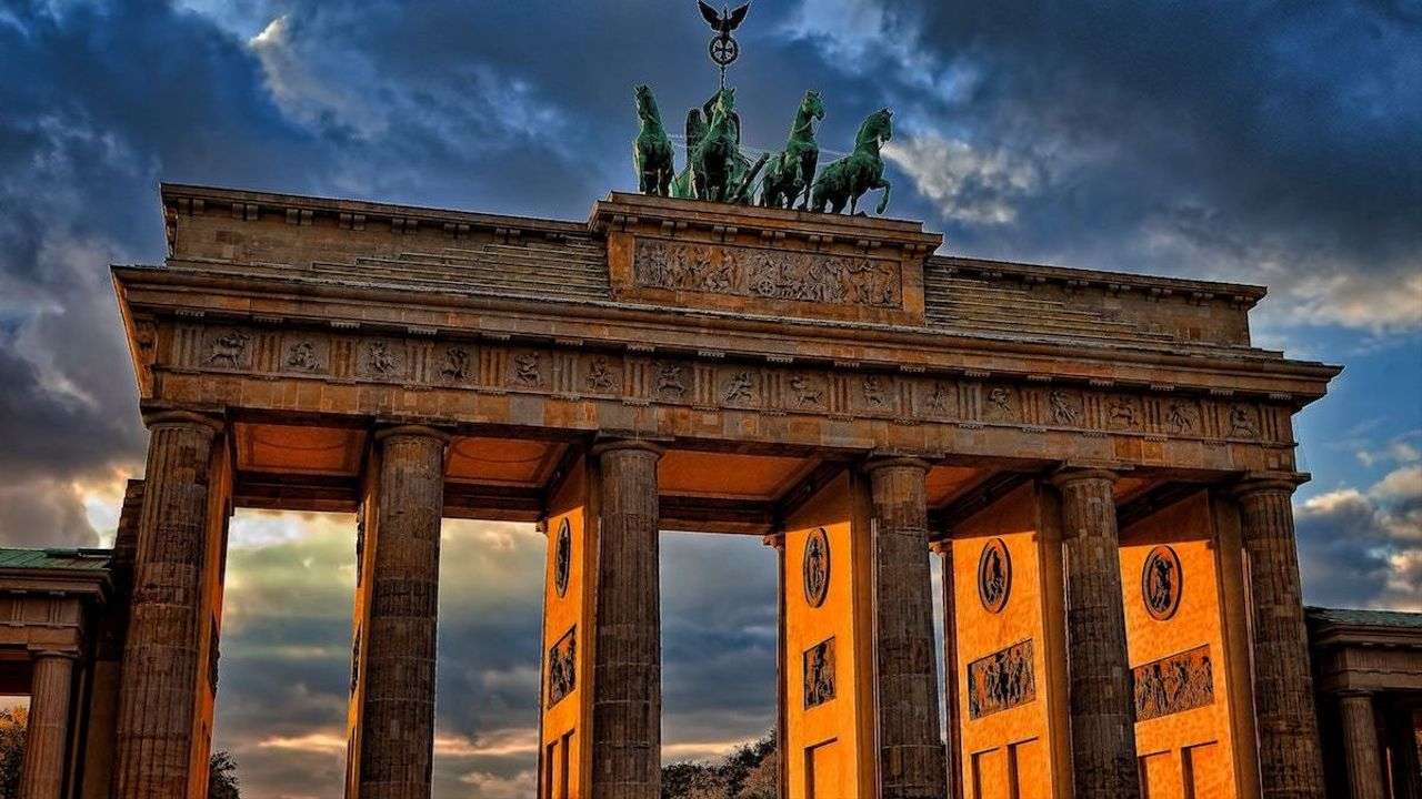 Berühmte Bauwerke In Deutschland: Wie Alt Sind Sie? (Quiz in Berühmte Bauwerke