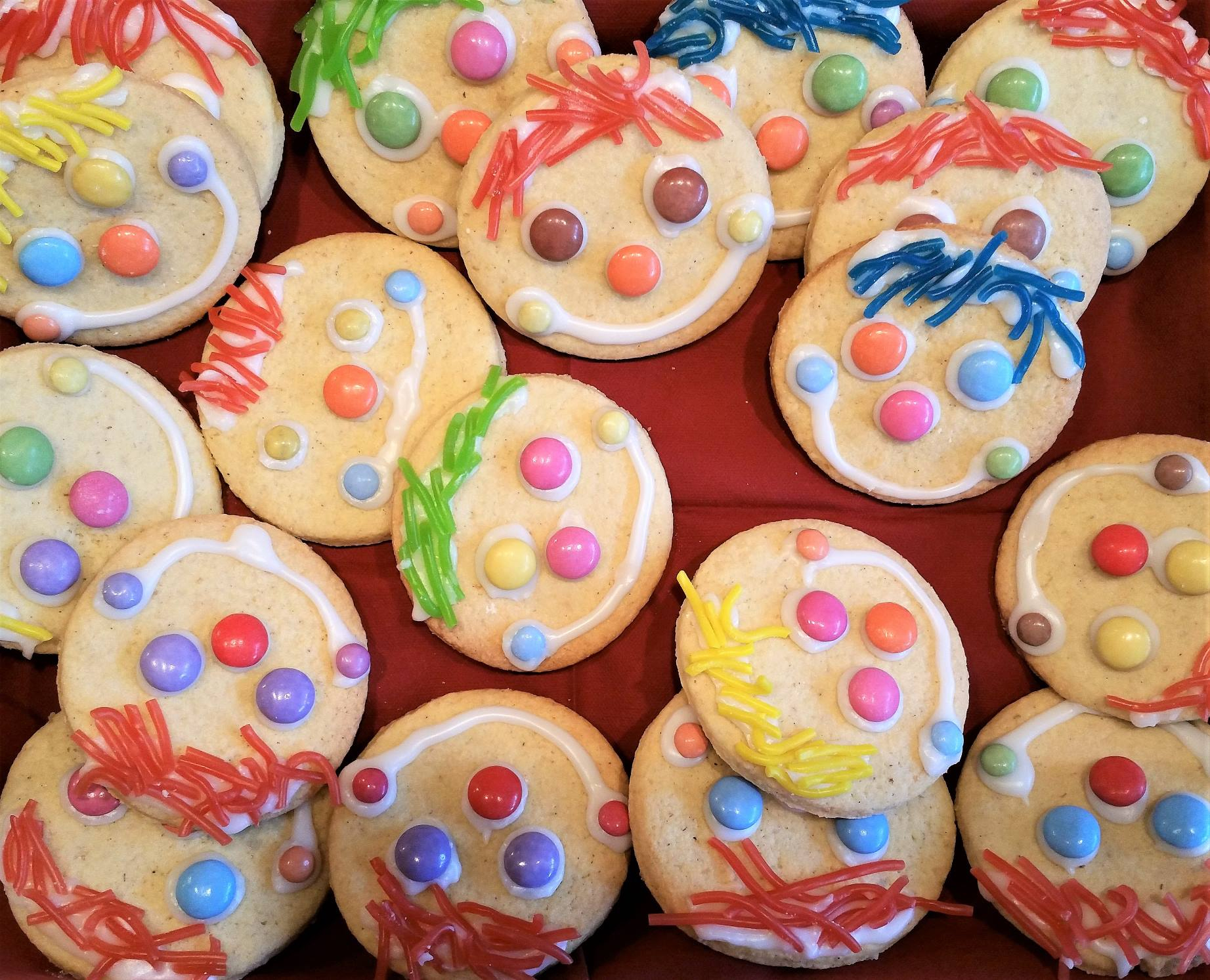 Clown-Kekse Für Die Kinder Faschings-Party - Besser Als Muffins verwandt mit Plätzchen Backen Mit Kindern Im Kindergarten
