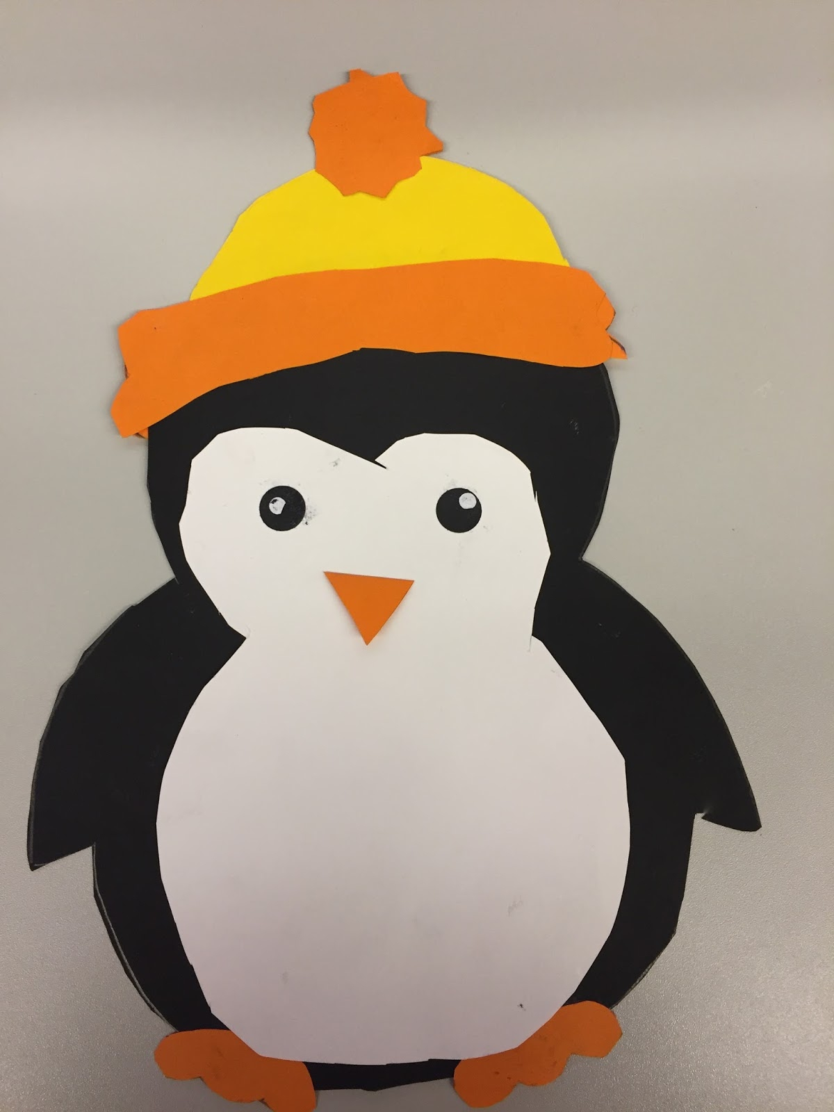 Fensterdeko: Pinguin &amp; Freebie – Klassenkunst bei Pinguin Bastelvorlage