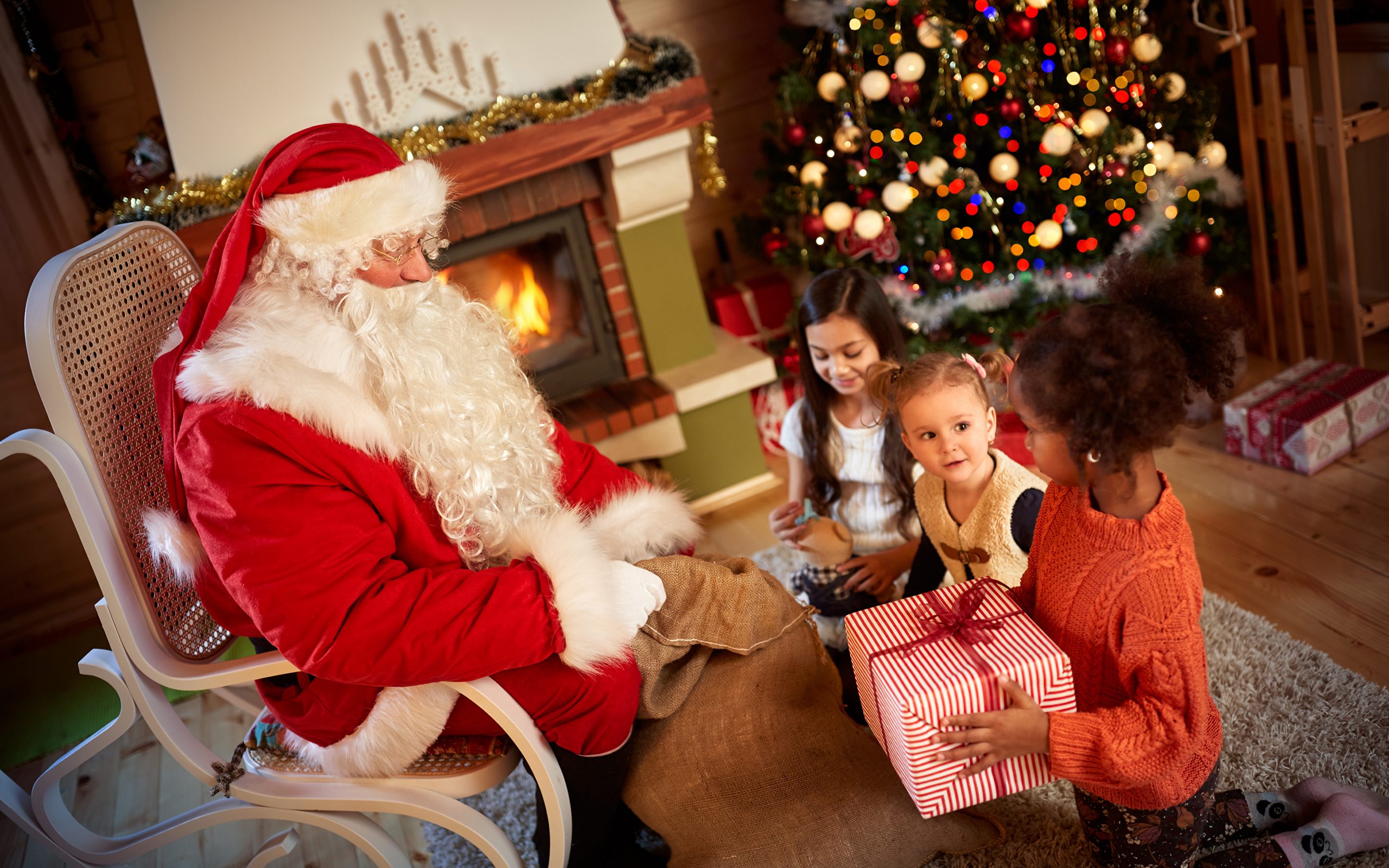 Fotos Von Kleine Mädchen Neujahr Kind Weihnachtsmann 3840X2400 mit Weihnachtsmann Für Kinder