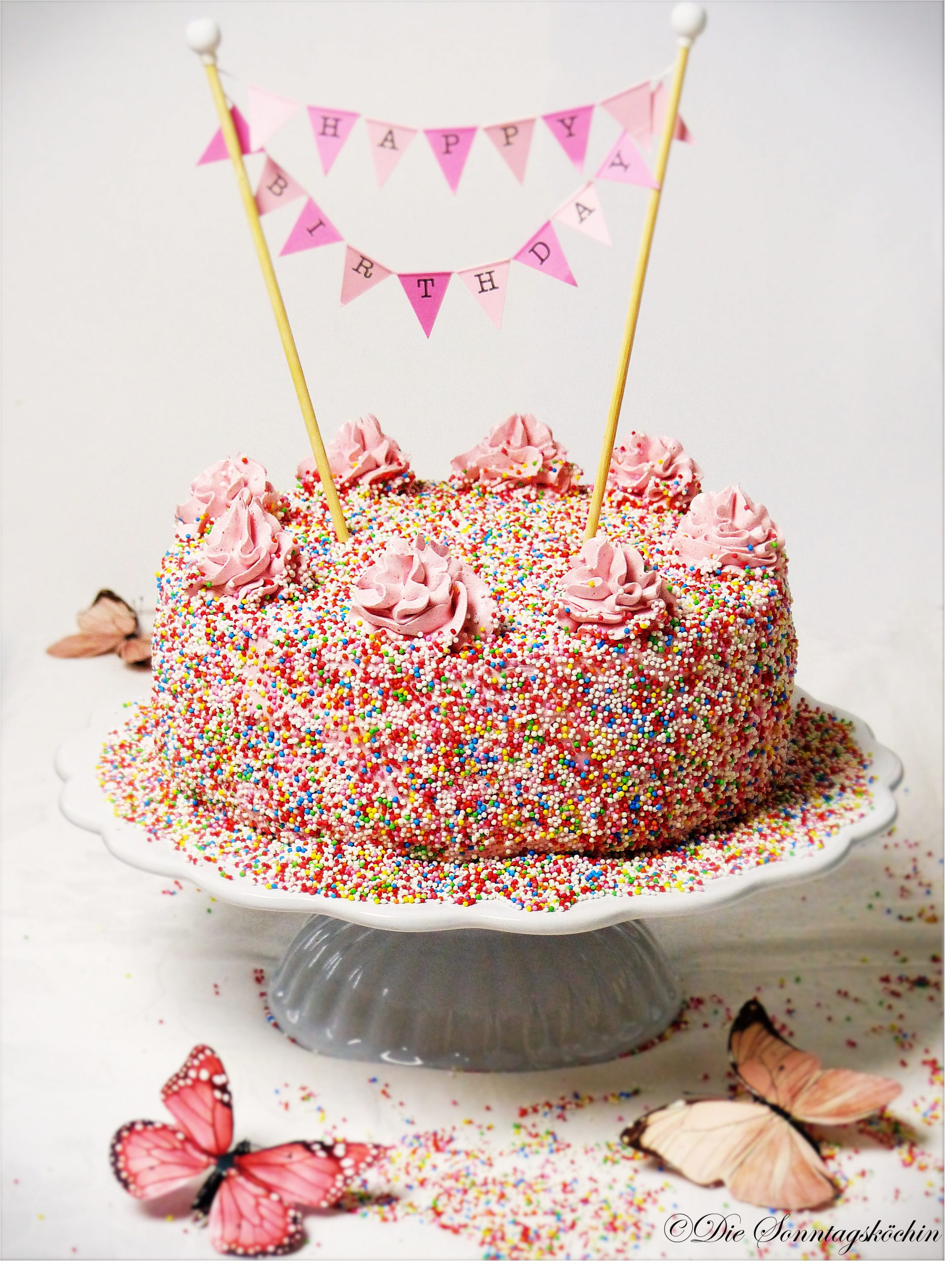 Fröhlichen Kindergeburtstaghimbeer Torte &quot;kunterbunt&quot; innen Geburtstagskuchen Zum 1 Geburtstag