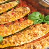 Gefüllte Zucchini Mit Hackfleisch Und Tomatensauce in Zucchini Mit Hackfleisch Und Käse Überbacken