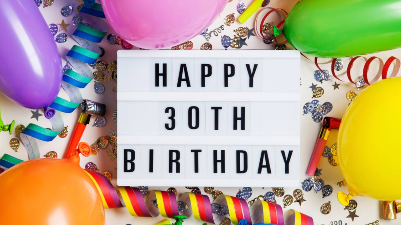Geschenke Zum 30. Geburtstag: Mit Diesen Ideen Liegst Du mit Geburtstagsüberraschung Zum 30