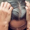 Graue Haare Mit 30: Was Haare Zu Früh Grau Macht Und Wie Die in Wie Viele Haare Hat Man Auf Dem Kopf