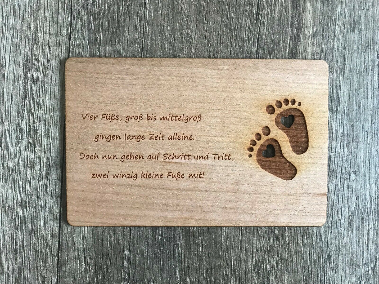 Grußkarte Aus Holz Karte Nachwuchs Geburt Taufe Baby für Gehen Auf Schritt Und Tritt Zwei Winzig Kleine Füße Mit