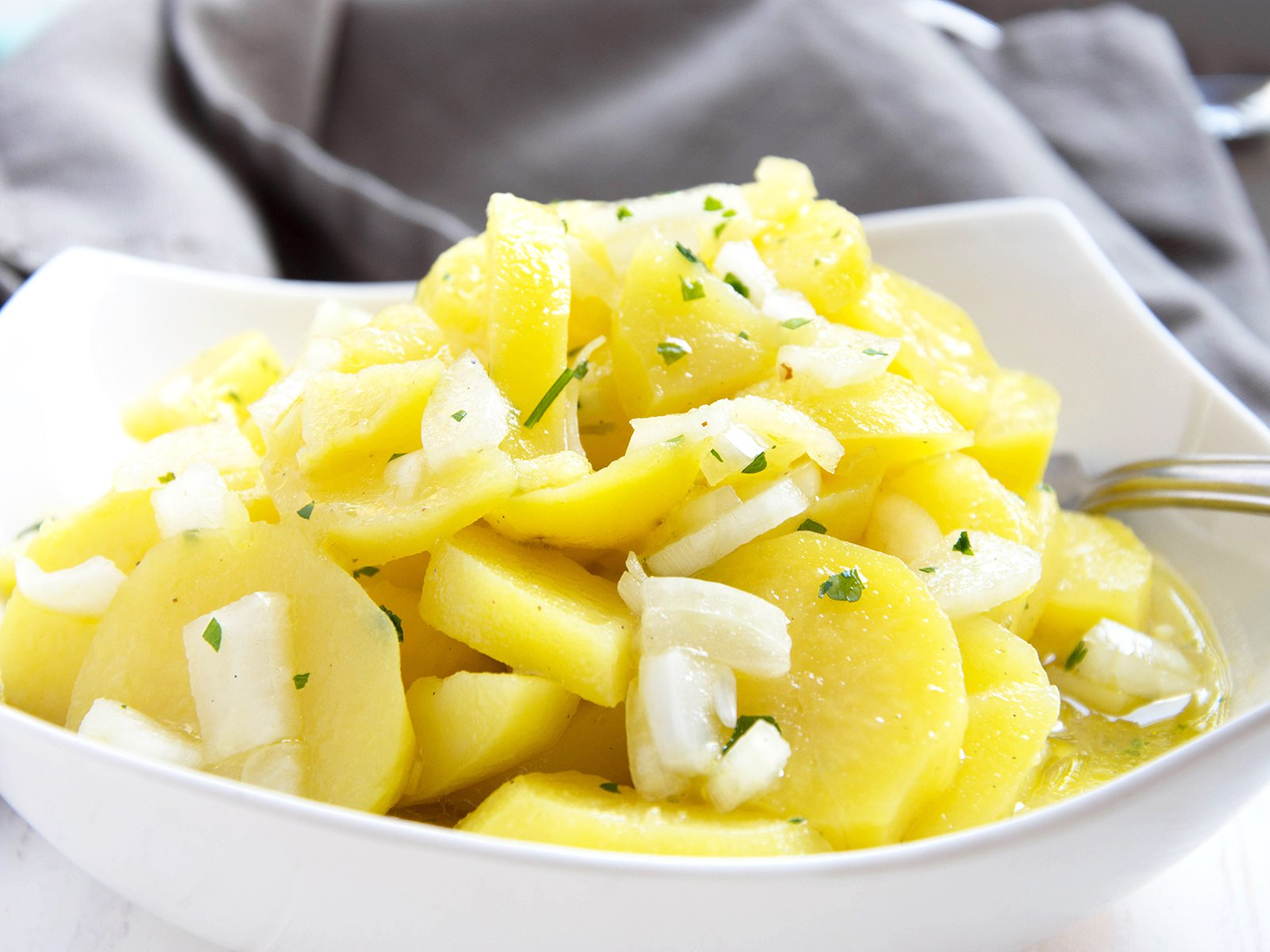 Herzhafter Kartoffelsalat Mit Essig Und Öl bestimmt für Rezept Für Kartoffelsalat Mit Essig Und Öl