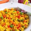 Kinder Paella Mit Buntem Gemüse, Ein Vegetarisches Reisgericht bestimmt für Vegetarische Rezepte Für Kleinkinder