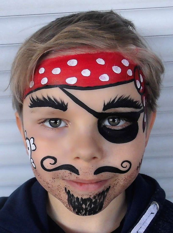 Pirat-Schminkvorlage Für Fasching Oder Kindergeburtstag in