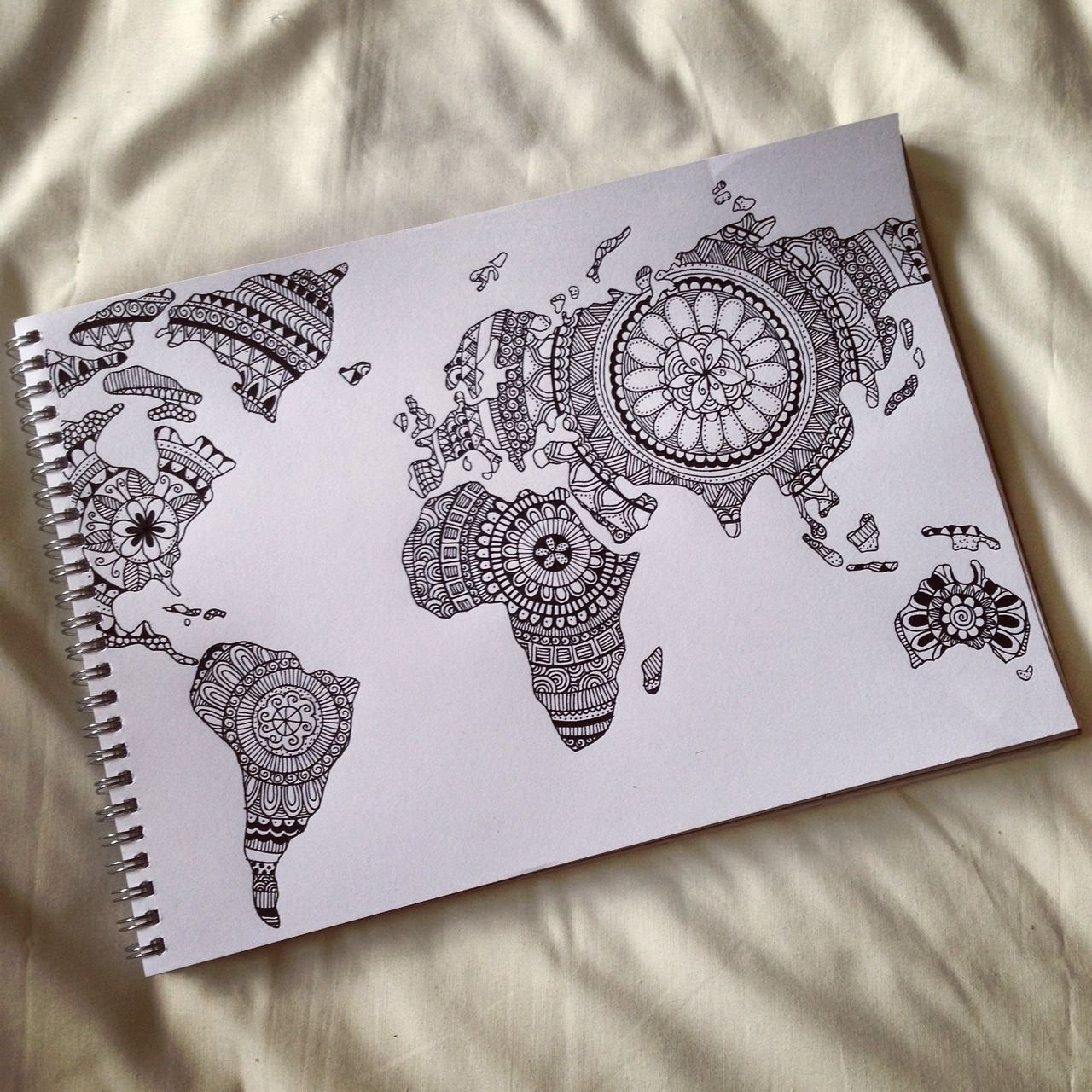 Planisferio | Zentangle Kunst, Zeichenvorlagen, Zeichnungen innen Mandala Weltkugel