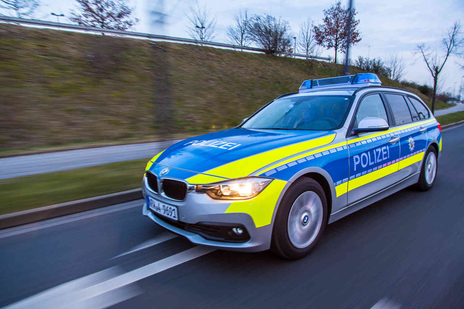 Polizeiautos In Deutschland: Diese Automarken Fährt Die Polizei innen Bilder Polizeiauto