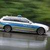 Schwerin: Von Straßenglätte Überrascht: Polizeiauto mit Bilder Polizeiauto