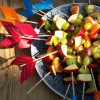 Spieße Obst Fingerfood Indianerparty Pfeil Und Bogen Essen bei Ideen Indianerfest Kindergarten