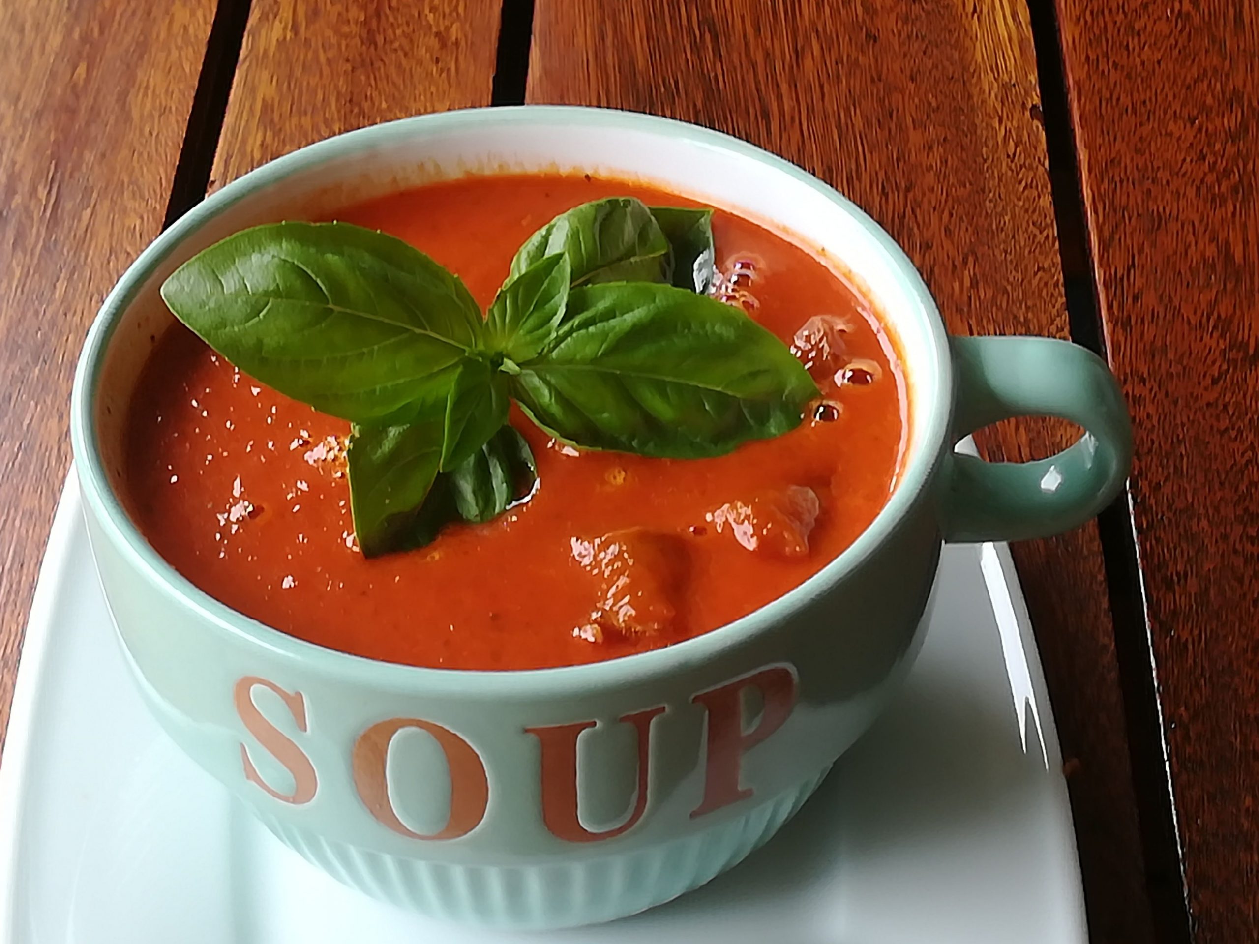 Tomatensuppe Super Lecker (Mit Bildern) | Tomaten Suppe ganzes ...
