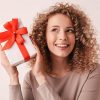 Über 521 Geschenke Für Frauen: Hier Geschenkideen Finden! in Tolle Weihnachtsgeschenke Für Frauen