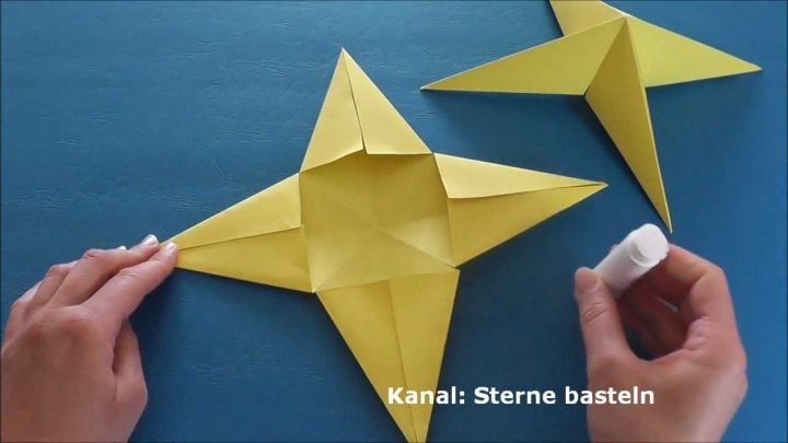 Weihnachtssterne Basteln / Weihnachten Basteln / Einfache Sterne Basteln  Mit Papier für Weihnachtsstern Basteln Einfach