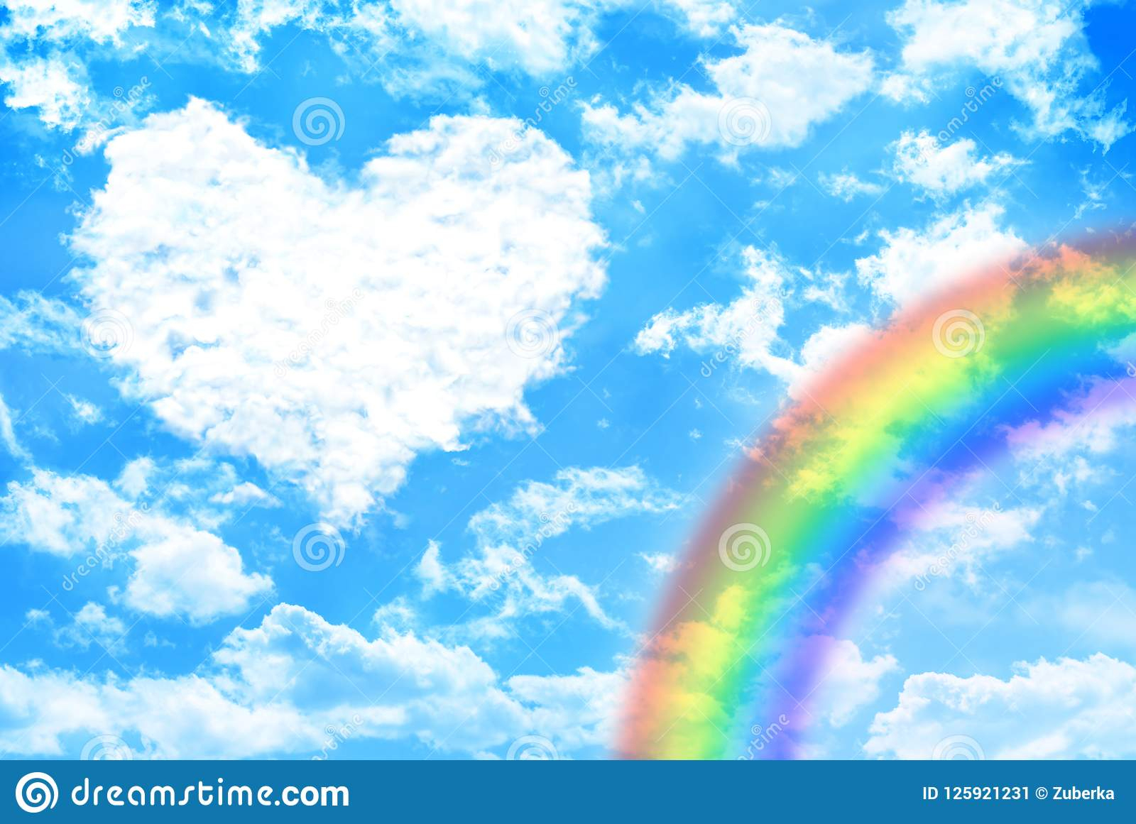 Wolken-Herz Mit Regenbogen Stockbild. Bild Von Traum - 125921231 für Regenbogen Bilder Kostenlos