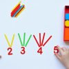Das Kind Lernt Zahlenlinien Und Geometrische Formen. Der bei Montessori Material Kostenlos