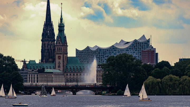 free walking tour hamburg