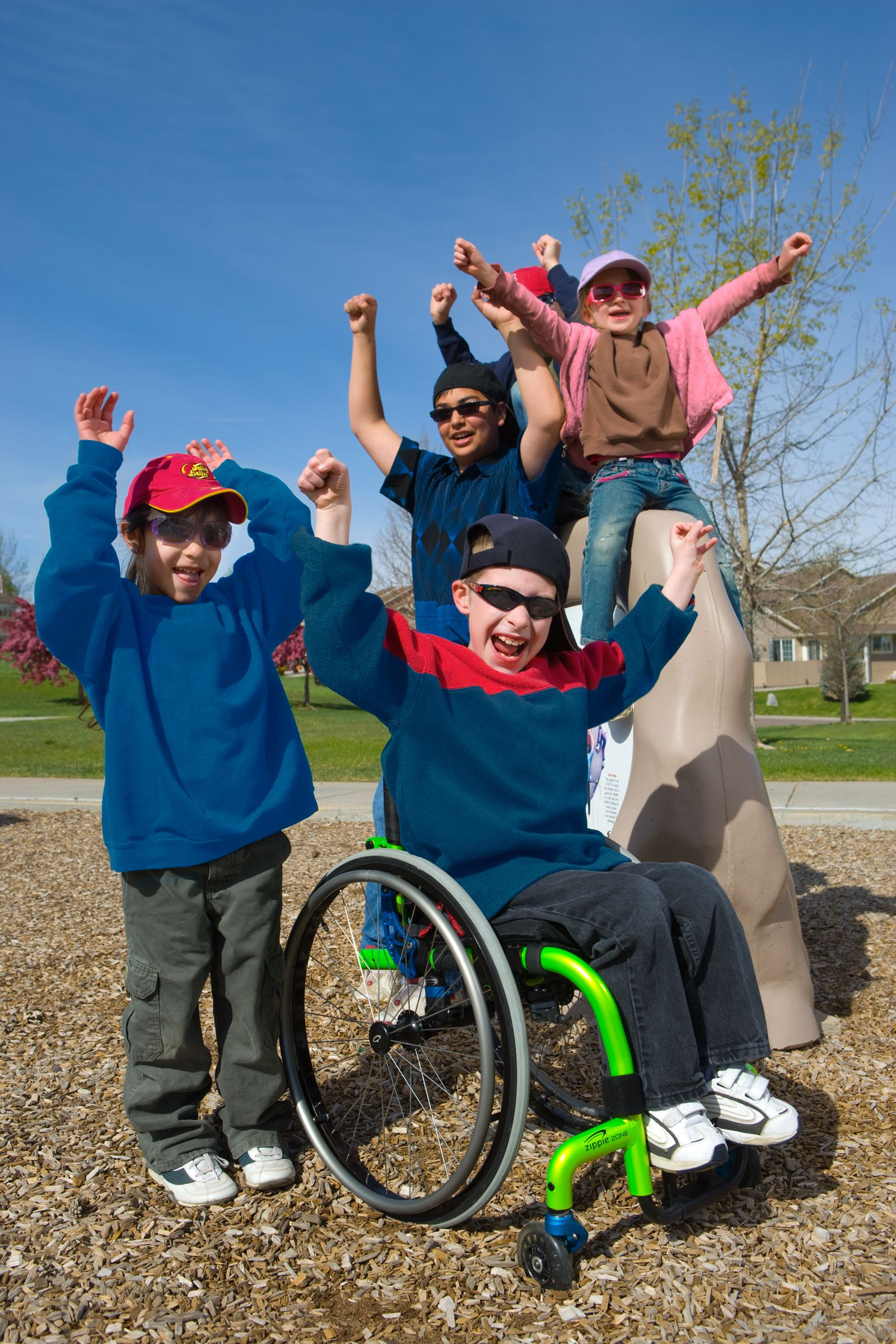 39+ Rollstuhl Für Kinder | Kinder in Kinder Im Rollstuhl Bilder