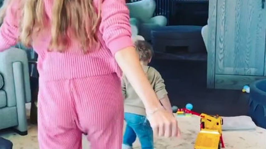 Cathy Hummels Zeigt Den Fans Ihr Söhnchen Ludwig Beim mit Kinder Bilder Instagram