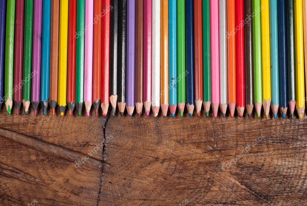 Crayons De Couleur Et Stylos À Pointe De Feutre De Couleur in Coloriage Dégradé Crayons De Couleur