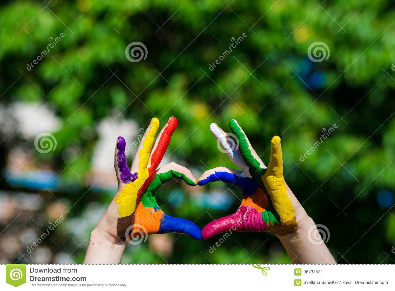 Die Kinderhände, Die In Den Hellen Farben Gemalt Werden verwandt mit Bilder Kinderhände