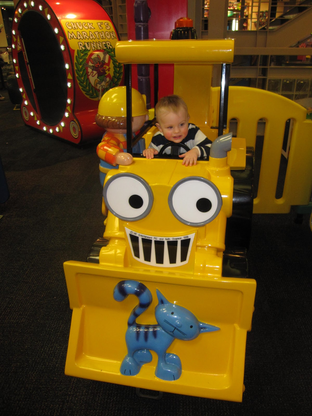 Everyday Moments: Parker'S 4Th Birthday Party - Chuck E Cheese mit E Bilder