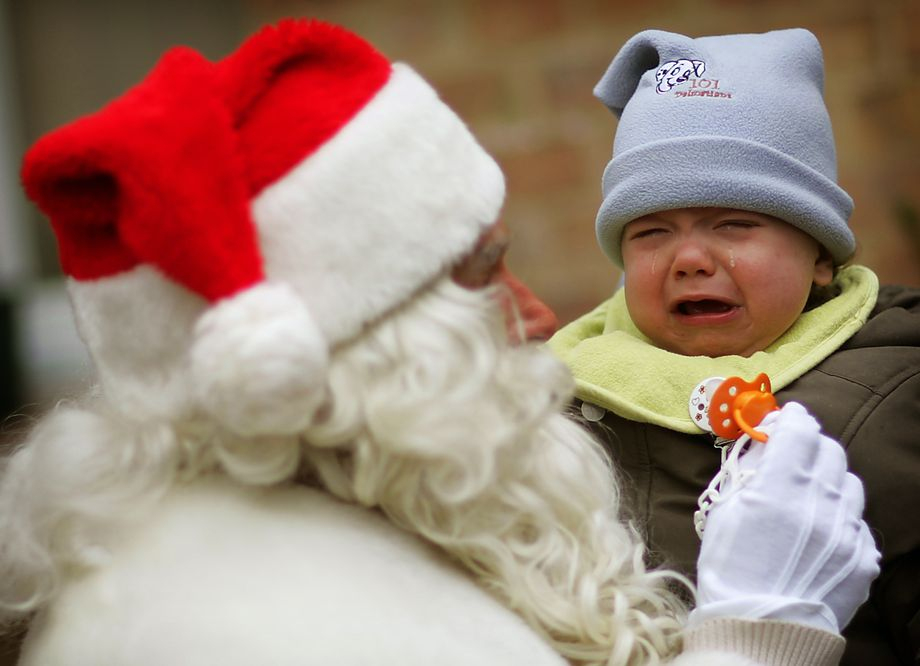 Fotos: Weinende Kinder Auf Dem Schoß Vom Weihnachtsmann mit Weinende Kinder Bilder Fluch