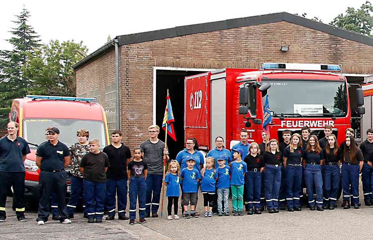 Für Die Kinder Ist Die Feuerwehr Ein Großes Spiel für Kinder Bilder Feuerwehr