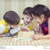 Kinder Essen Kuchen Stockfoto. Bild Von Kuchen, Ausdruck in Bilder Kinder Essen