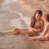 Kinder Spielen Am Strand — Stockfoto © Hannanes #47407931 für Kinder Bilder Strand