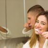 Nette Paare, Die Ihre Zähne Putzen | Premium-Foto bestimmt für Zähne Putzen Kinder Bilder