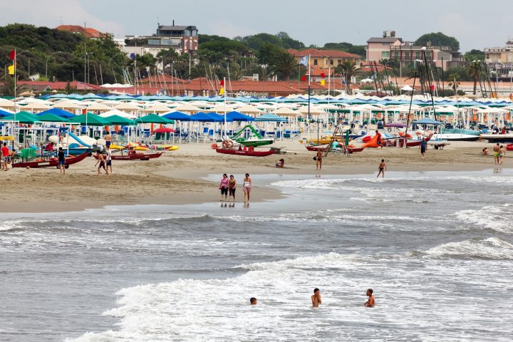 marina di pietrasanta strand