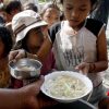 18. Η Κατανομή Του Πληθυσμού Στη Γη bestimmt für Verhungernde Kinder Bilder