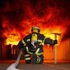 Bild: © Rüdiger Piorek | Fire Fighter | Feuerwehr Bilder, Feuerwehrmann über Kinder Bild Feuerwehr