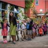 Die Einschulungsfeier Als Auftakt Zu Einer Gemeinsamen Reise | Freie innen Bilder Kinder Mit Großen Augen