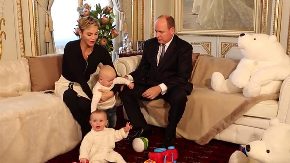 Fürst Albert Und Charlène Von Monaco Zeigen Sich Im Babytalk So Privat bei Charlene Kinder Bilder