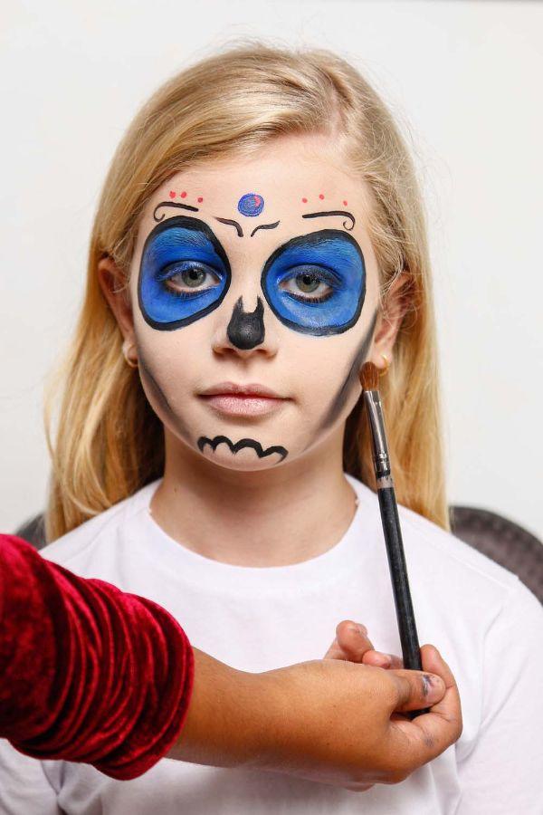 Halloween Make Up Für Kinder - 3 Anleitungen, Viele Schmink- Und verwandt mit Einfach Hexe Schminken Kinder Bilder
