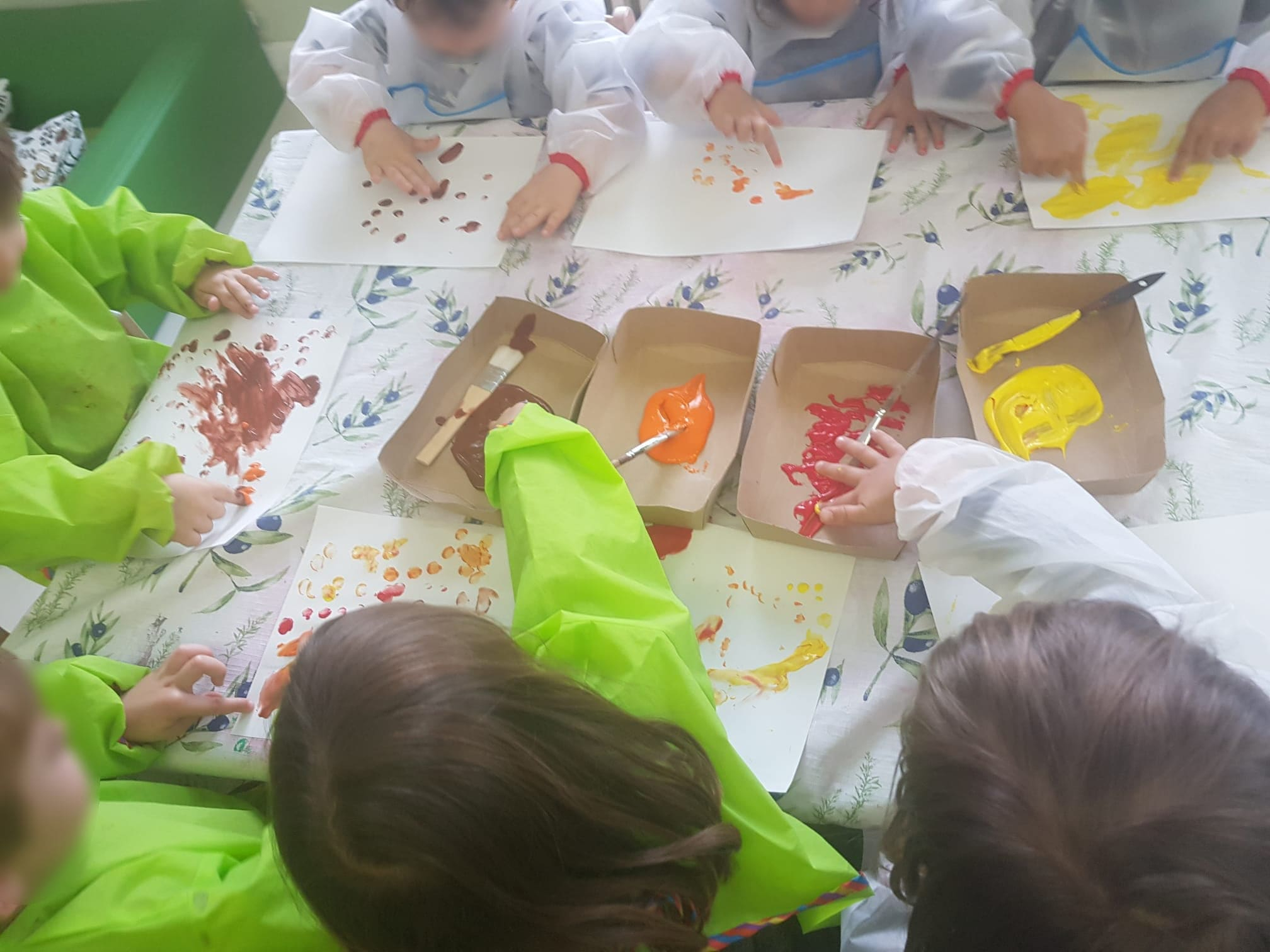 Herbstbilder Malen - Kinderkrippe + Waldkinderkrippe Blüemli für Kinder Bilder Zwecks Kinderkrippe