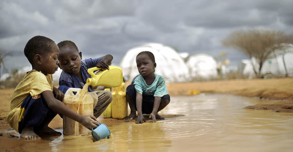 Hungersnot Droht Auch In Westafrika - Panorama - Badische Zeitung in Kinder Bilder Diesseits Von Afrika
