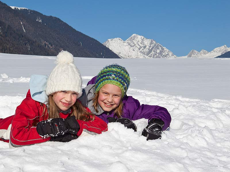 Ihr Urlaub In Antholz - Ferienwohnungen Bergerhof innen Bilder Kinder Im Schnee