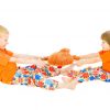 Kinder Teilen Ein Spielzeug Stockfoto - Bild Von Blicke, Spiel: 11594478 mit Kinder Bilder Verkaufen