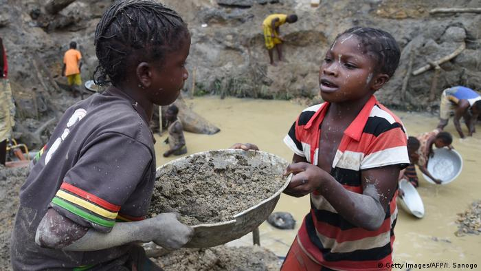Kongo: Kinderarbeit Für Smartphones? | Afrika | Dw | 11.06.2017 bestimmt für Kinder Bilder Diesseits Von Afrika
